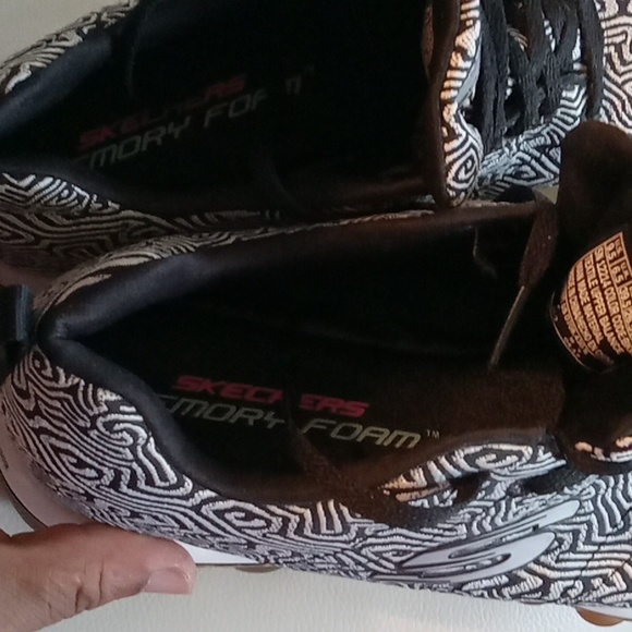 Skechers Black and White Patterned Sneakers - Picture 3 of 7